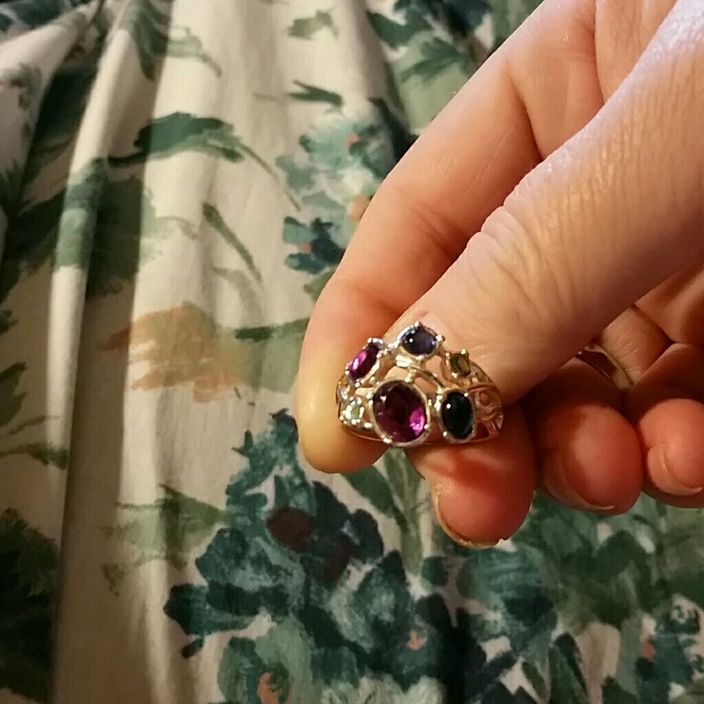 AMAZING VINTAGE MULTICOLORED RING